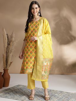 Gahan - Womens Fabric Print Kurta Pant With Dupatta