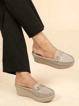 Flat n Heels - Women Grey Loafers