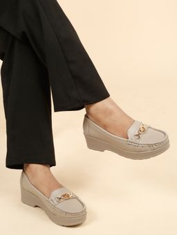 Flat n Heels - Women Grey Loafers