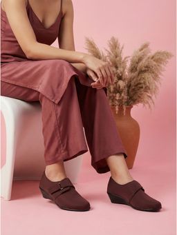 VYSTIQ - Women Comfortable and Soft Insole Loafers - Brown