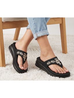 VYSTIQ - Women Step into effortless style with these chic Sandals - Black