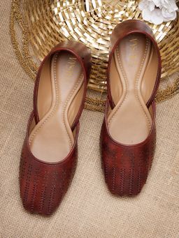 VYSTIQ - Women Stylish Closed-Toe Juttis with Cushioned Insole for Daily Comfort - Maroon