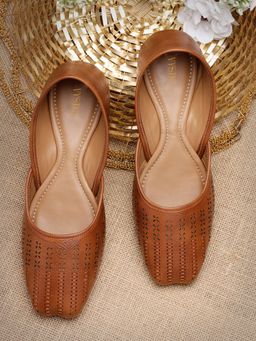 VYSTIQ - Women Stylish Closed-Toe Juttis with Cushioned Insole for Daily Comfort - Tan