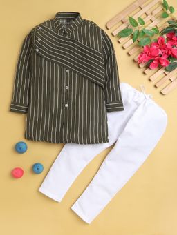 Jeetethnics - Green Stripes Regular Kurta with Pyjama