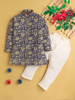 Jeetethnics - Blue Floral Regular Kurta with Pyjama