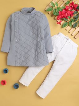 Jeetethnics - Grey Embroidered Regular Kurta with Pyjama