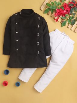 Jeetethnics - Black Solid Regular Kurta with Pyjama