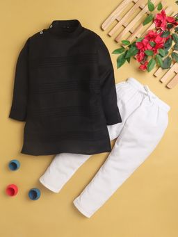 Jeetethnics - Black Stripes Regular Kurta with Pyjama