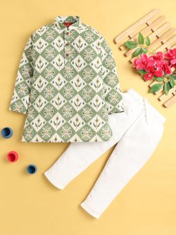 Jeetethnics - Green Printed Regular Kurta with Pyjama