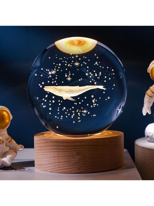 Awestuffs Whale 3D Crystal Ball Night Light Glass Lamp