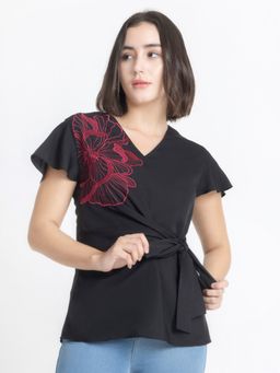 SHAYE - V-Neck Embroidered Short Sleeves Casual Black Top