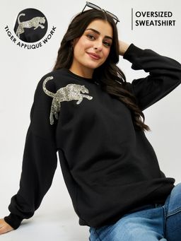 AAREIN - Applique Embellished Black Sweatshirt