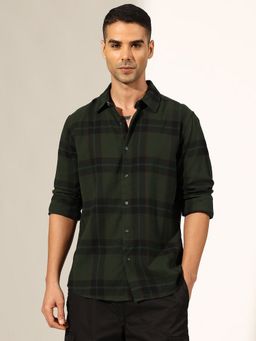 SHOWOFF - Men Checked Green Regular Fit Casual Shirt