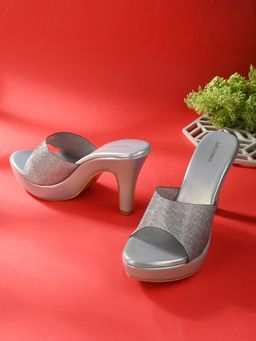 CLOG LONDON - Grey Comfortable Heel Sandals
