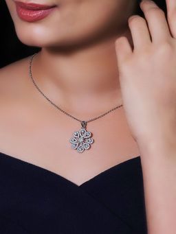 GIVA - 925 Silver Divine Flower Pendant With Link Chain