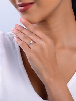 GIVA - 925 White Cubic Beauty Ring