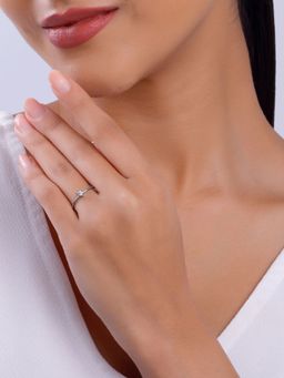 GIVA - 925 White Little Heart Ring