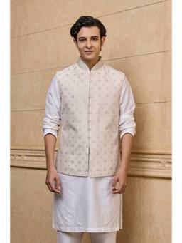 TASVA - Men Ivory Georgette Embroidered Bundi