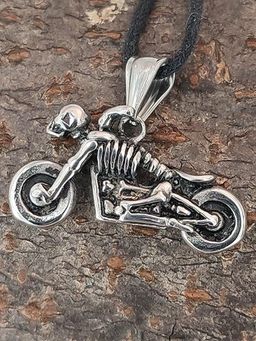 OOMPH - Silver Stainless Steel Biker Punk Skull Pendant Necklace for Men