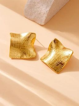 OOMPH - Gold Crumpled Square Drop Earrings For Women Stylish Latest
