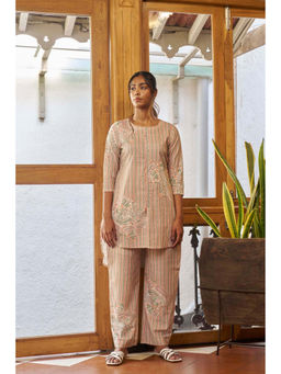 Sukruti Design - Coral Blush Floral Co-Ord (Set of 2)