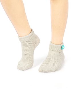 Bharatasya - Girls Cream Ankle Winter Socks with Flower Detailing (5-10 Years)