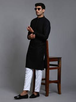 Vastramay - Men Black And White Cotton Blend Kurta Pyjama (Set of 2)