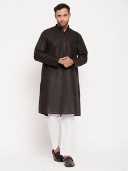 Vastramay - Men Black And White Cotton Kurta Pyjama (Set of 2)