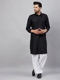 Vastramay - Men Black And White Cotton Blend Kurta And Patiala (Set of 2)