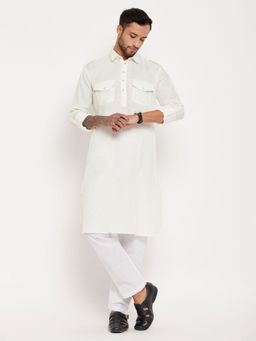 Vastramay - Men Cream And White Cotton Blend Kurta Pyjama (Set of 2)