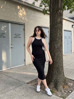 ZUMMER - Black Rib Box Back Midi Dress