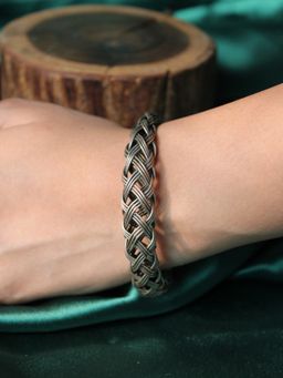 Spring Soul - Silver Engraved Cuff