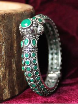 Spring Soul - Oxidised Green Stone Brass Bangle