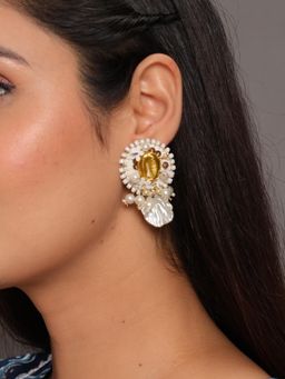 KIHOY - Golden Shell Earrings - White