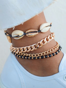 Pipa Bella by Nykaa Fashion - Shell and Chunky Gold Anklet Stack (Pack of 4)