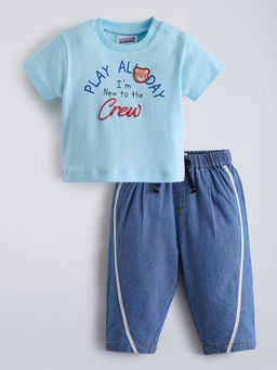 Hopscotch - Typography Denim Barrel Fit Jeans With T-Shirt