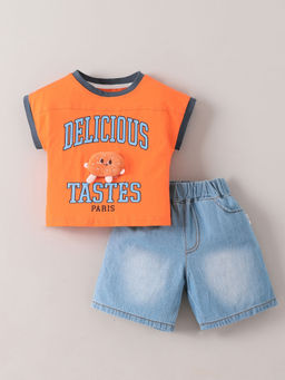 Hopscotch - 3D Applique Denim Shorts With T-Shirt