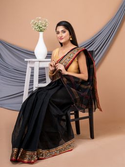 LAA CALCUTTA - Black & Multi Pure Cotton Floral Design Taant Saree without Blouse