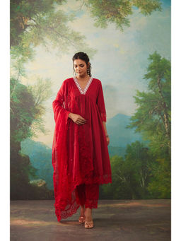 MAAND - Women Red Solid Kurta with Pant and Dupatta