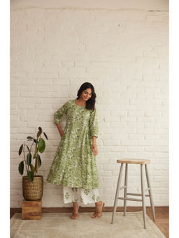 MAAND - Women Green Floral Kurta with Palazzo
