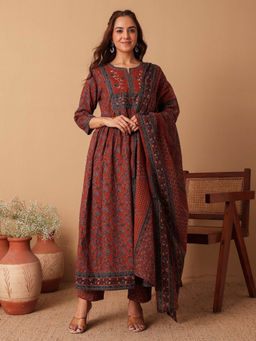 Chowkhat - Women Red Floral Anarkali Kurta with Pant and Dupatta