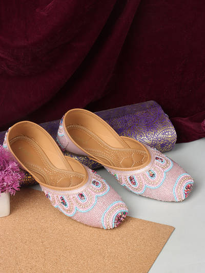 Pink Women Embellished Juttis