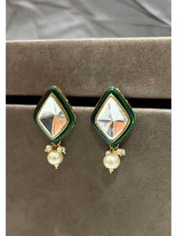 Prestones - Emerald Enamel Polki Studs White Earrings