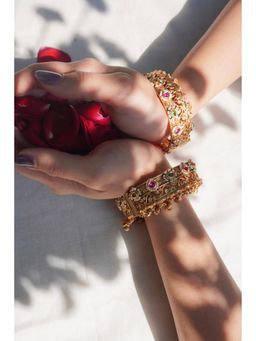 Prestones - Kumud Temple Carved Multicolor Bangles