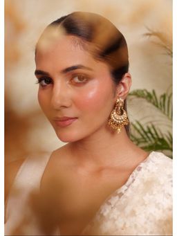 Prestones - Heeri Chand Kundan White Earrings