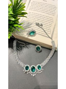 Prestones - Emerald Centre Zircon Green Necklace with Earrings