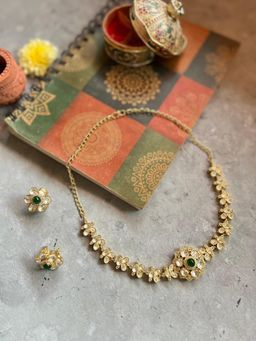 Prestones - Green Accent Moissanite Polki Necklace with Earrings