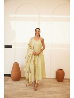 MAAND - Women Green Pure Cotton Shoulder Strap Kurta and Pant with Dupatta