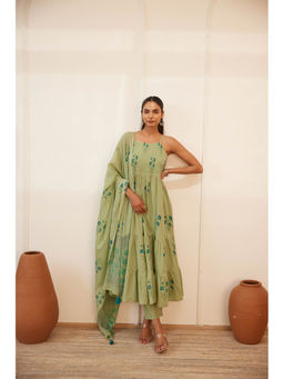 MAAND - Women Green Pure Cotton Shoulder Strap Kurta and Pant with Dupatta