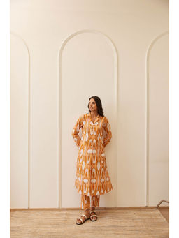 MAAND - Women Brown Pure Cotton Collar Neck Kurta with Pant